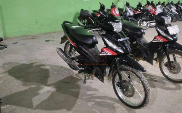 HONDA REVO