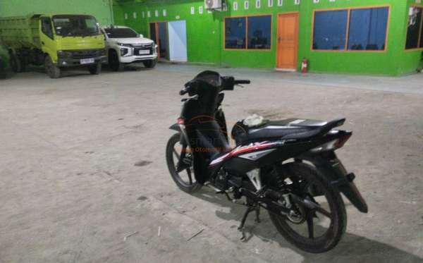 HONDA  REVO