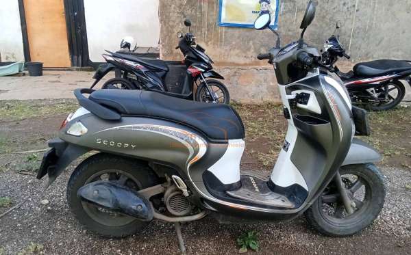 HONDA SCOOPY