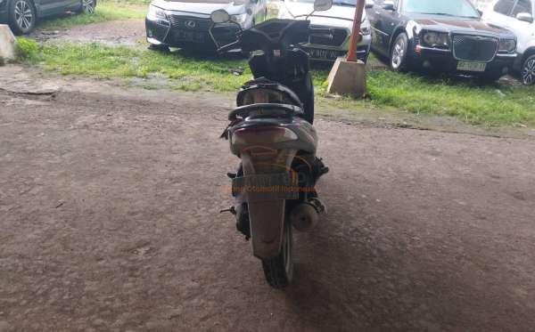 HONDA VARIO 110 ESP CW FI