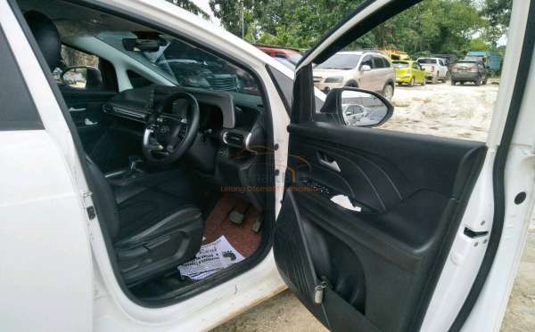 HYUNDAI STARGAZER PRIME 4X2