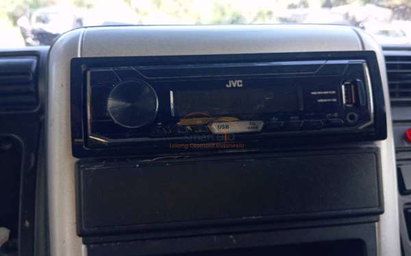 MITSUBISHI CANTER FE 75