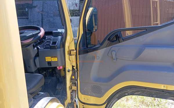 MITSUBISHI CANTER FE 75