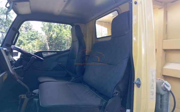 MITSUBISHI CANTER FE 75