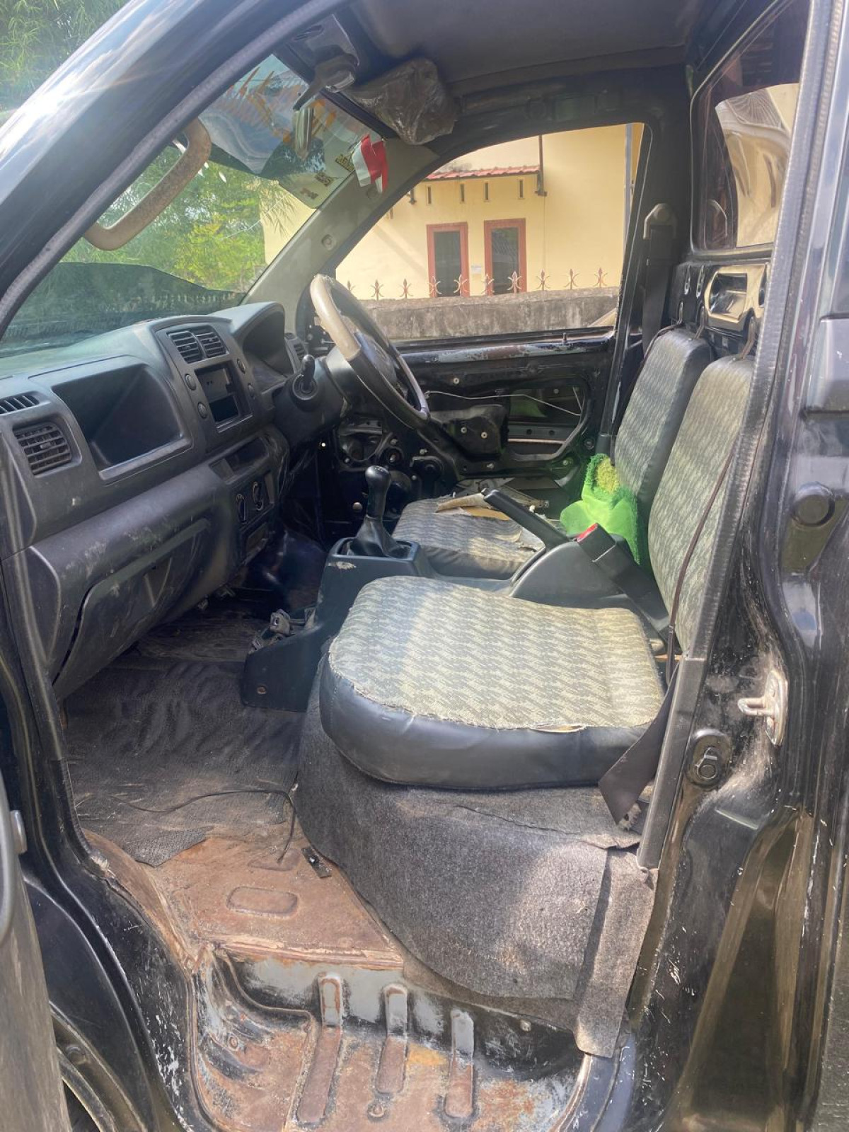 SUZUKI  CARRY MEGA  P.U