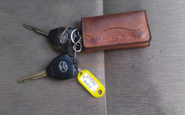 TOYOTA  KIJANG  INNOVA V