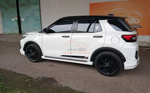 TOYOTA RAIZE 1.0 T S