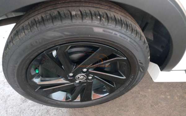 TOYOTA RAIZE 1.0 T S