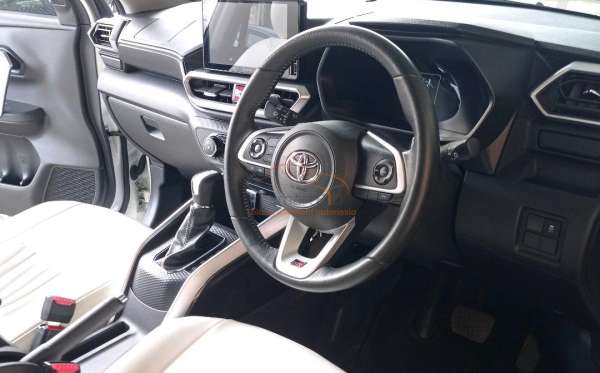 TOYOTA RAIZE 1.0 T S