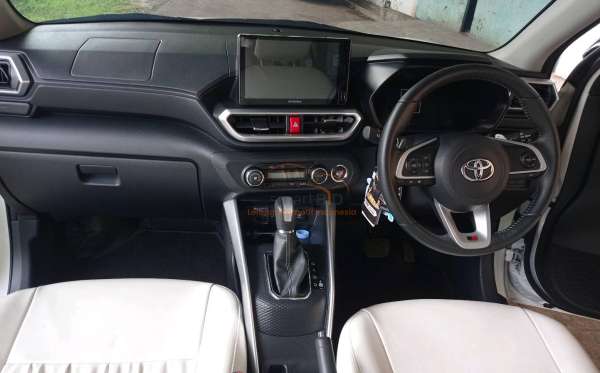 TOYOTA RAIZE 1.0 T S