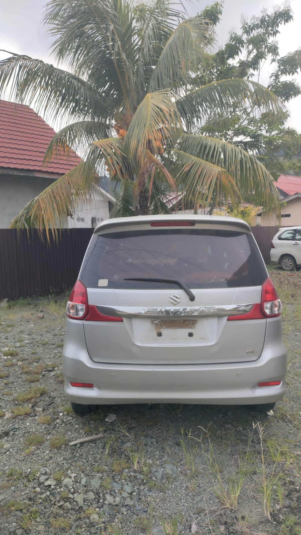 SUZUKI  ERTIGA