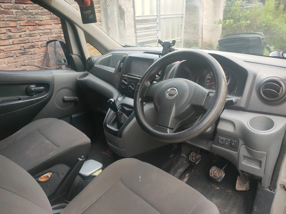 NISSAN EVALIA  1.5