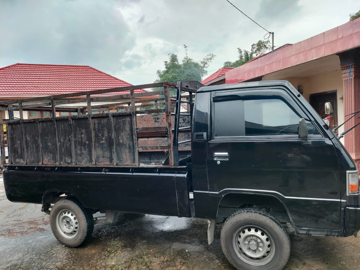 MITSUBISHI  L 300 L300 PU FB-R (4X2)