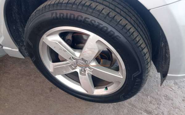 AUDI 2.0 T FSI