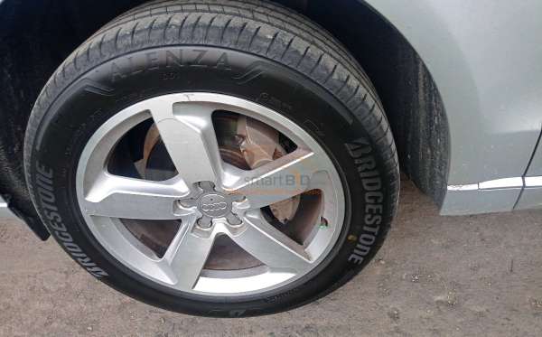 AUDI 2.0 T FSI