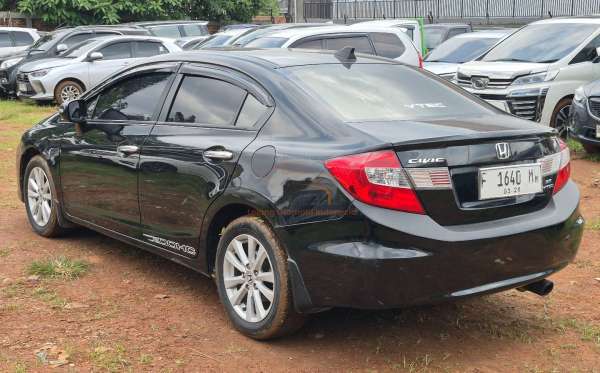 HONDA CIVIC FB2
