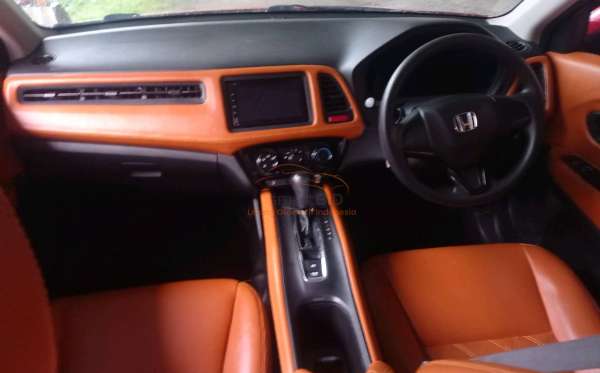 HONDA  HRV  RU1 1.5 S