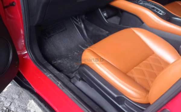 HONDA  HRV  RU1 1.5 S