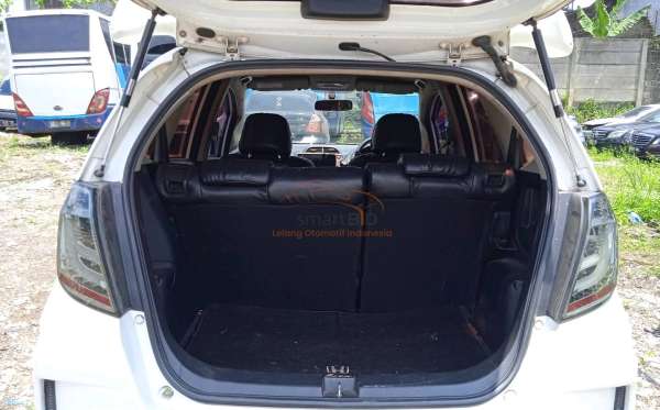 HONDA  JAZZ  GE8 1.5 E