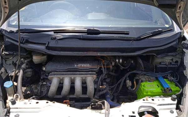 HONDA  JAZZ  GE8 1.5 E