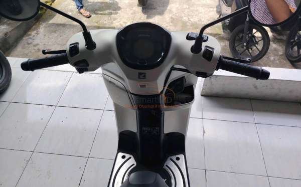 HONDA SCOOPY PRESTIGE