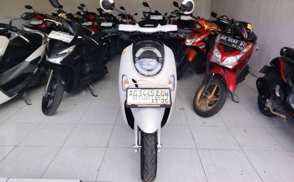 HONDA SCOOPY PRESTIGE