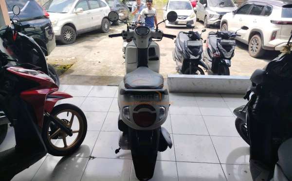 HONDA SCOOPY PRESTIGE