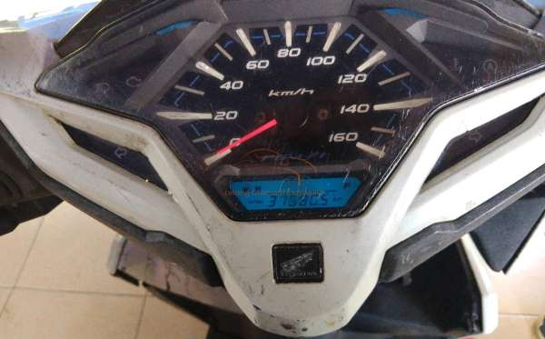 HONDA  VARIO 150