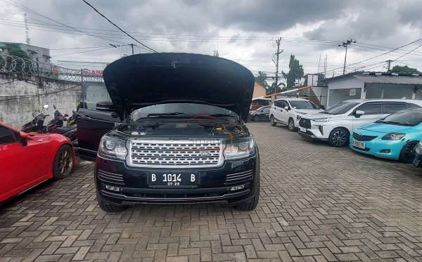 LAND ROVER RANGEROVER