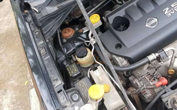 NISSAN  X TRAIL  2.5L ST