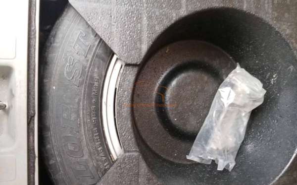 NISSAN  X TRAIL  2.5L ST