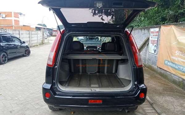 NISSAN  X TRAIL  2.5L ST