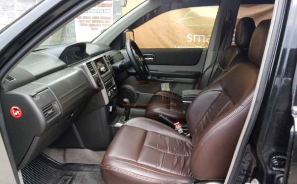 NISSAN  X TRAIL  2.5L ST