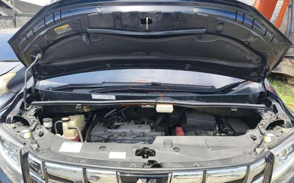 TOYOTA ALPHARD 2.5 X