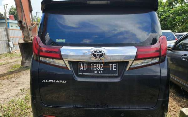 TOYOTA ALPHARD 2.5 X
