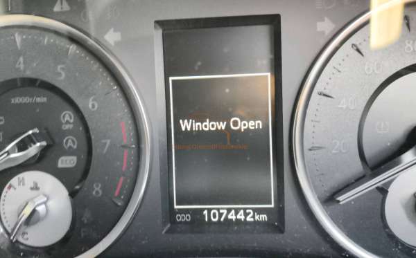 TOYOTA ALPHARD 2.5 X