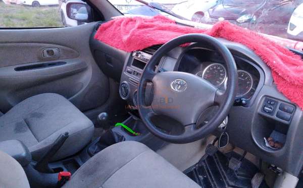 TOYOTA  AVANZA  1.3 G