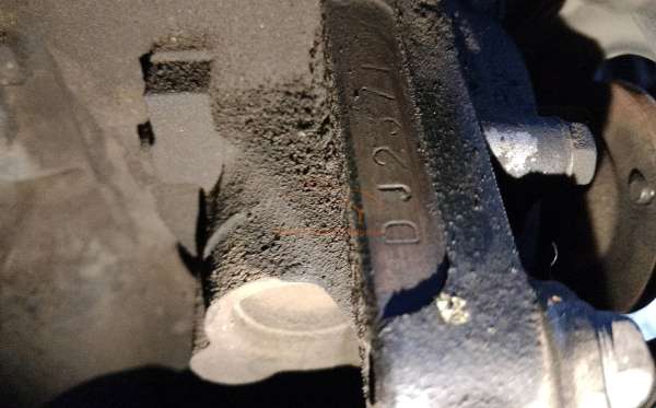 TOYOTA  AVANZA  1.3 G