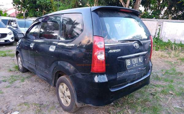 TOYOTA  AVANZA  1.3 G