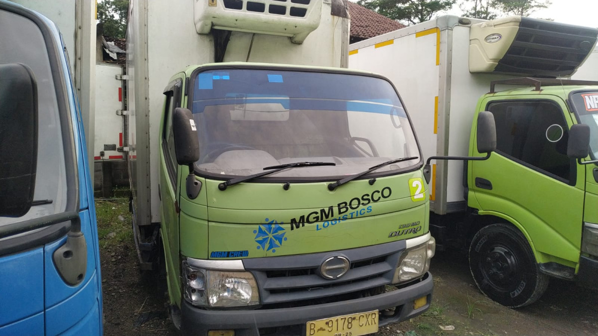 HINO WU 342R