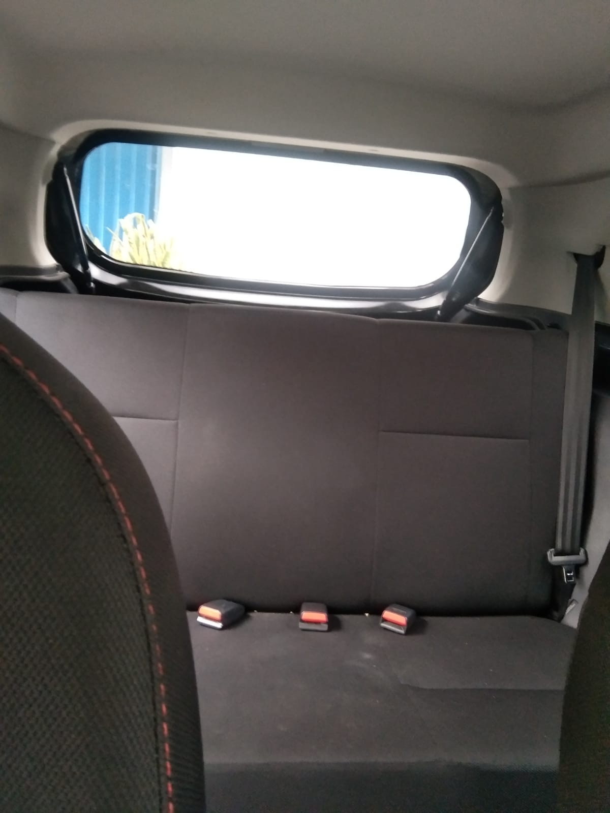 DAIHATSU  AYLA  1.0 M