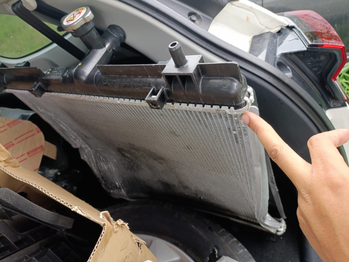 TOYOTA AVANZA  1.3 E