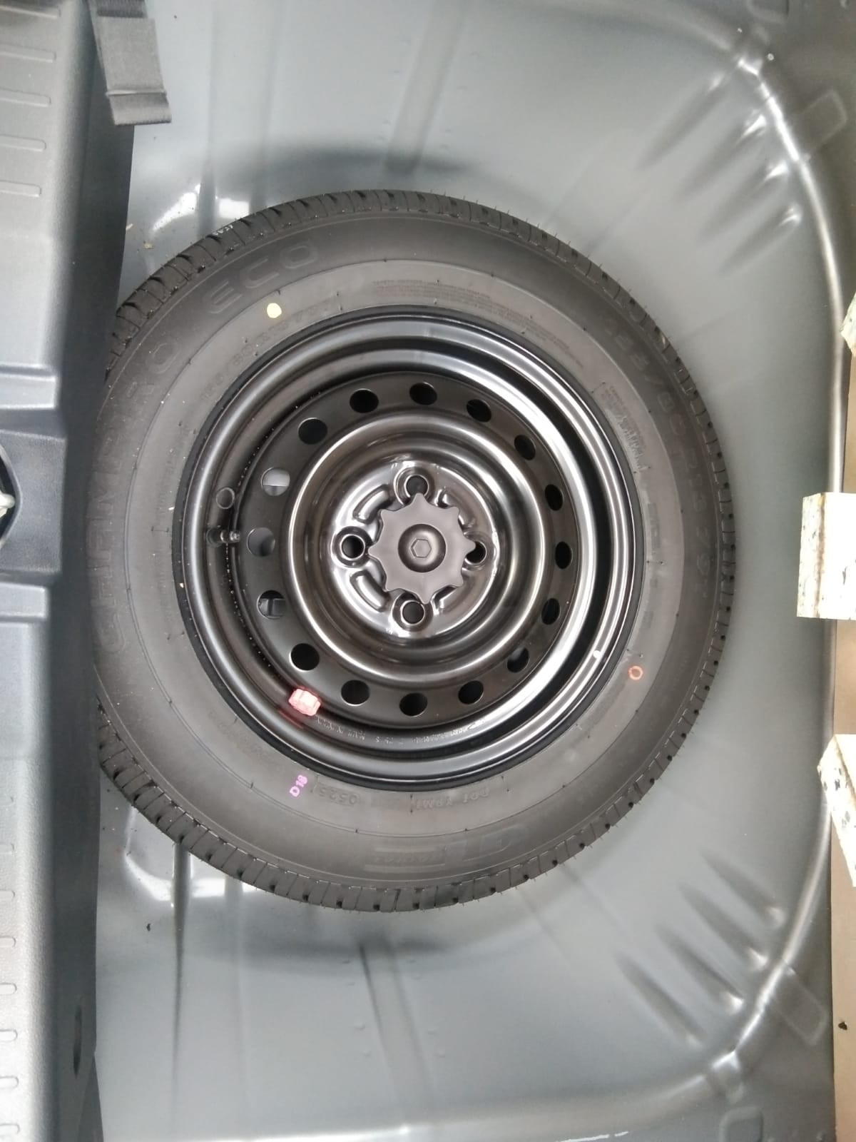 DAIHATSU  AYLA  1.0 M