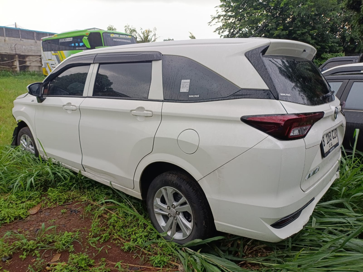 TOYOTA AVANZA  1.3 E