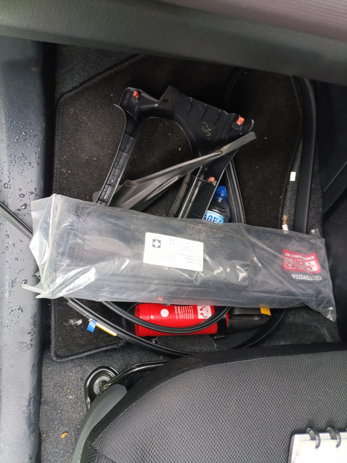 TOYOTA AVANZA  1.3 E