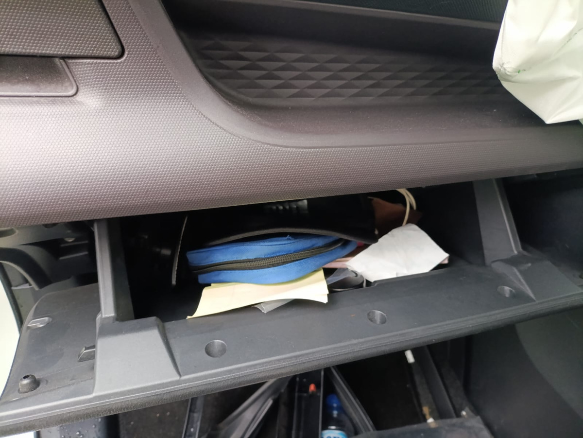 TOYOTA AVANZA  1.3 E