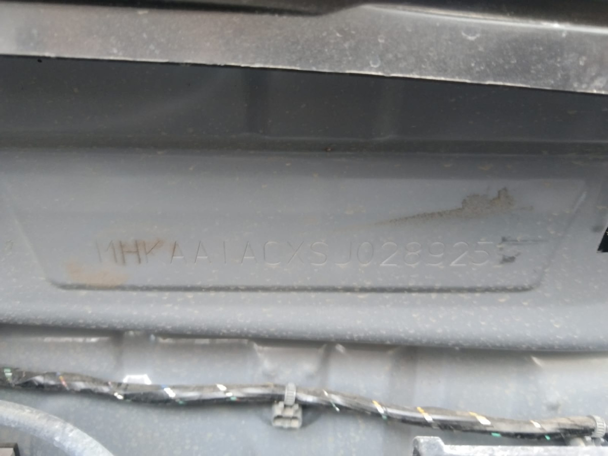 DAIHATSU  AYLA  1.0 M