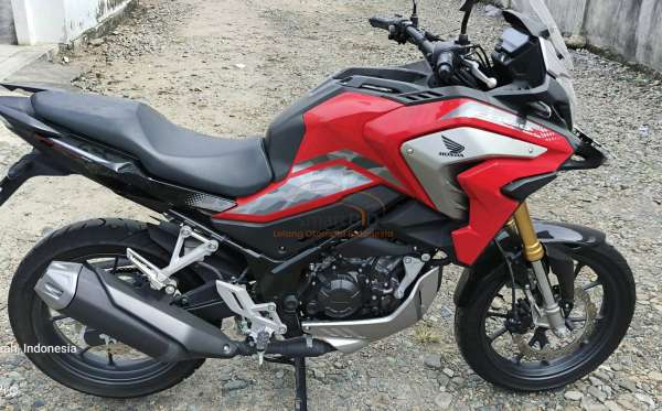HONDA CB 150 X