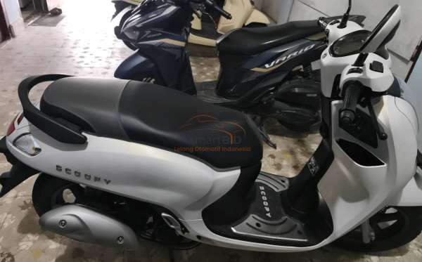 HONDA SCOOPY PRESTIGE