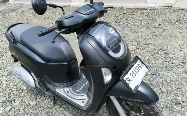 HONDA SCOOPY PRESTIGE